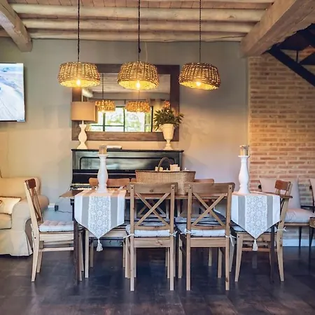 La Casa Del Jardin Holiday home *