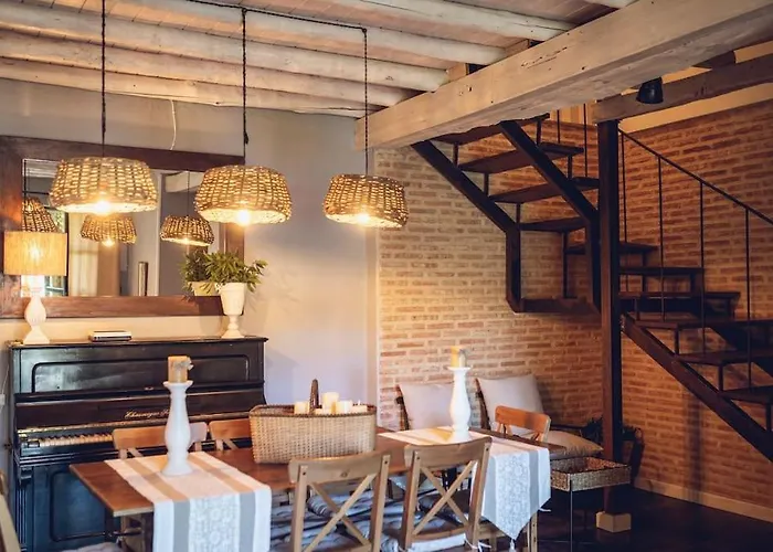 La Casa Del Jardin 칸델레다